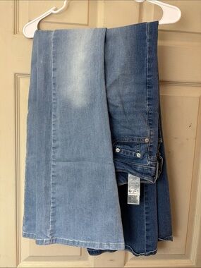 Levi’s flare jeans
